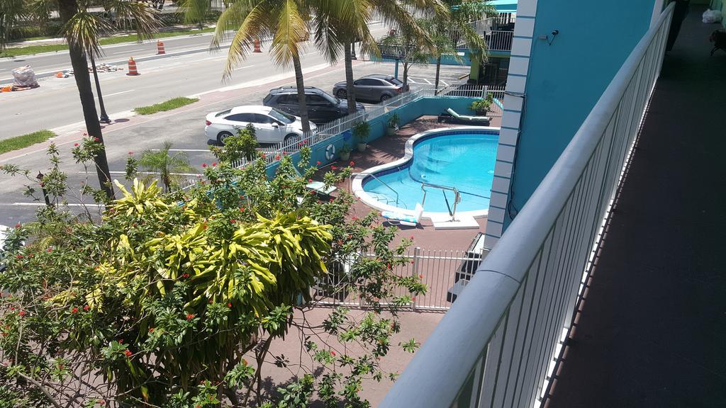 Travelodge By Wyndham Fort Lauderdale Beach Exterior photo